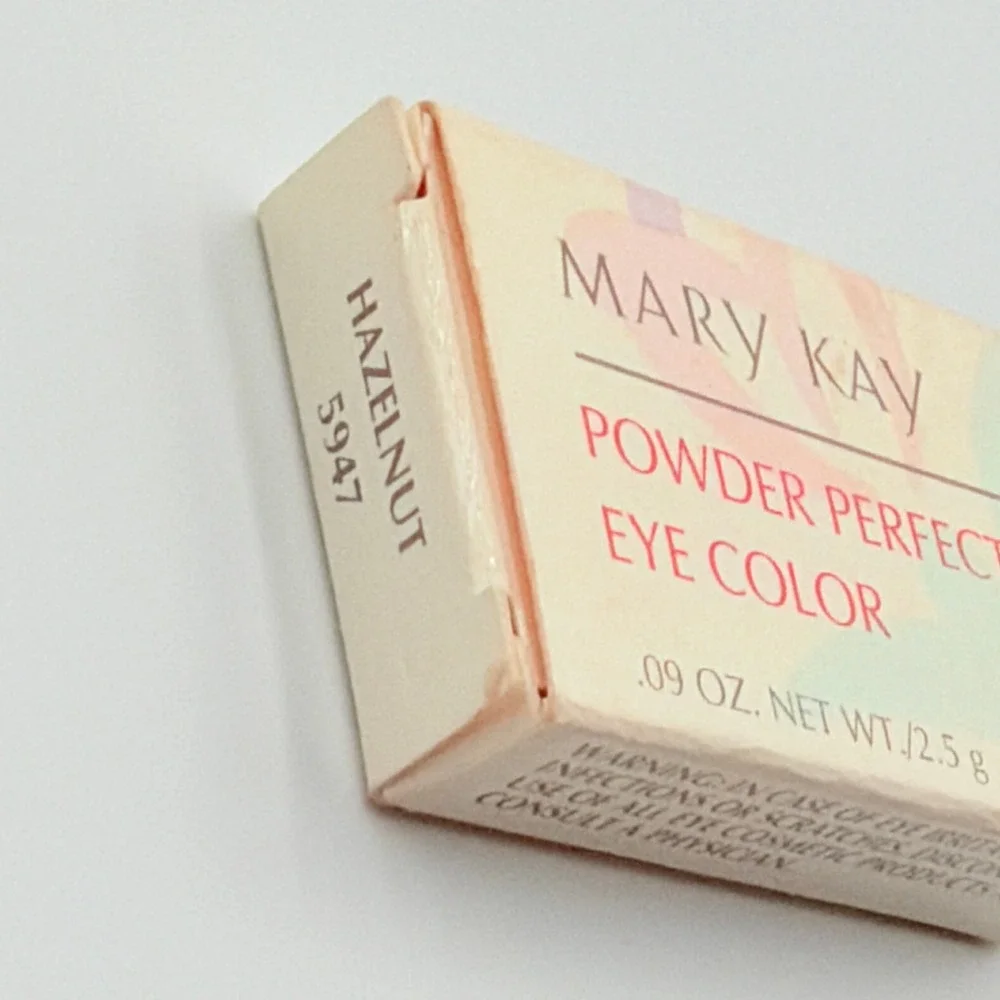 Mary Kay Powder Perfect Eye Color Hazelnut 5947 Brown Eyeshadow .09oz Vtg NEW